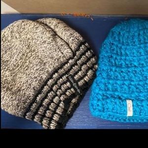 Women’s slouchy Obermeyer beanie